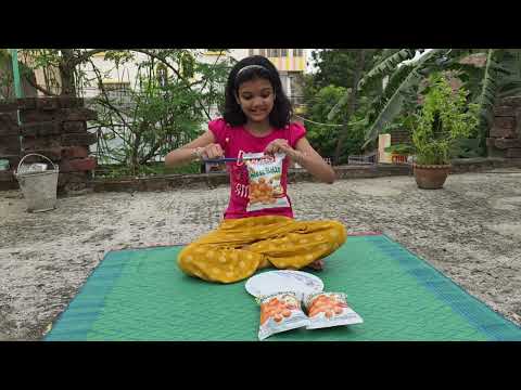 কৃতিকা Cheese Balls খাবারের প্যাকেট এর ভিতর থেকে কি কি নতুন Gift পেলো @Kritika Channel  thumbnail