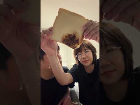 Ăn thử món ăn "khó nuốt" top thế giới của Úc:)) Mứt Vegemite!!! thumbnail