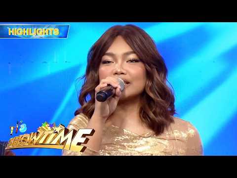 FILIPINA BEAUTY! Carmelle, ipinagmalaki ang bago n'yang single na 'MORENA' | It’s Showtime thumbnail
