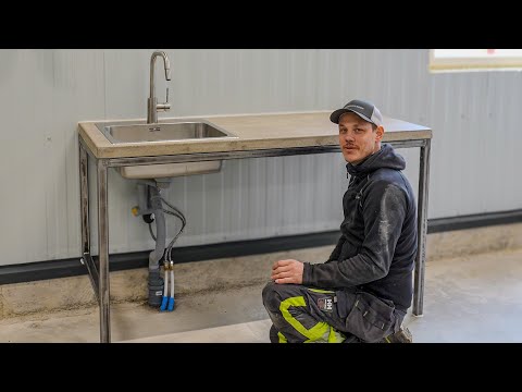 Building a Utility Sink in Concrete and steel thumbnail