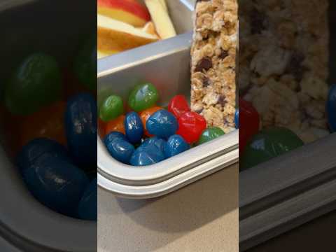 $10 to Build the Ultimate School Lunch w/ @EthanTylerSmith thumbnail