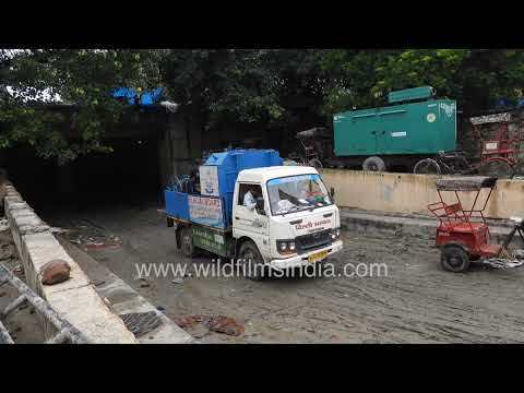 Irrigation and flood control drainage operation in waterlogged area of Delhi thumbnail