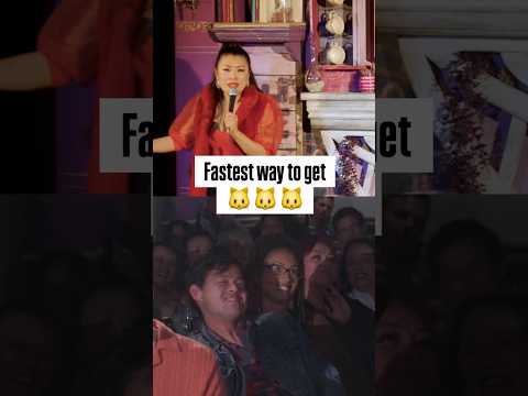 This couple needs NO ONE but each other 🫶 #jiaoyingsummers  #standupcomedy #crowdwork #vietnamese thumbnail