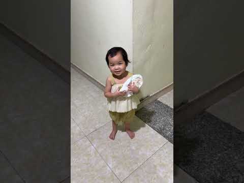 Lặm thích ngủ cùng cô yến thumbnail