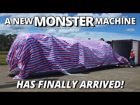 A New MONSTER Machine for the Workshop | Unloading, First Look & Start Up thumbnail