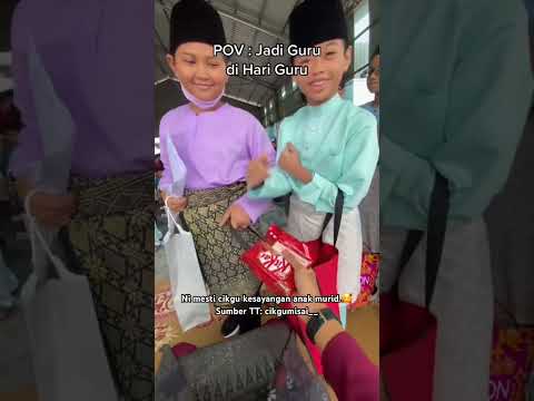 Amboii cikgu banyaknya dapat hadiah.?? thumbnail