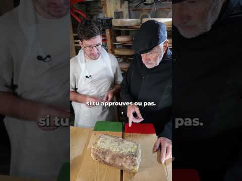 Mon père teste une raclette étrange thumbnail