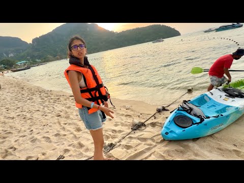 Avantika Bohot Dar Gayi 😲 Thailand Mein thumbnail