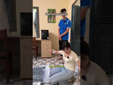 Khách thích tự trải nghiệm nghề kỹ thuật máy tính kiểu thumbnail