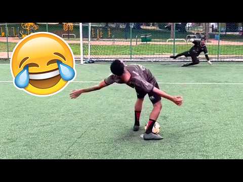 FUNNIEST FOOTBALL FAILS OF 2025 😂 TRY NOT TO LAUGH thumbnail