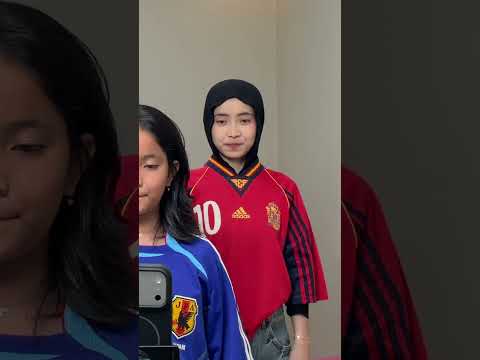 BIKIN DANCE YANG LAGI VIRAL🤪ADIKNYA SYIFA MALAH PINGSAN😱 thumbnail