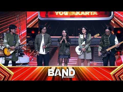 Invelvet Yogyakarta! Tapi Gak Ada Personilnya yang Asli Yogyakarta, Kok Bisa? | Band Academy thumbnail