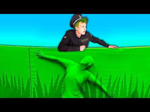 Экстремальные КАМУФЛЯЖНЫЕ Прятки От Охраны Ночью в Огромном Доме thumbnail