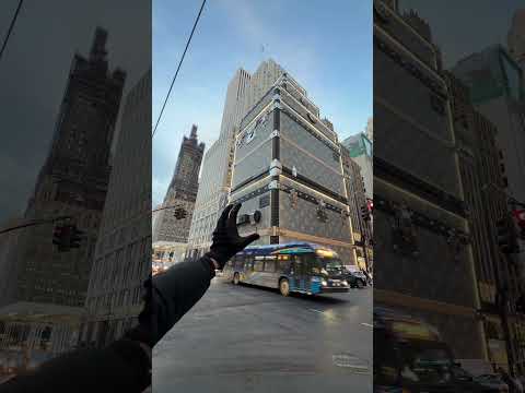 Essa é a Louis Vuitton de NYC 🇺🇸 thumbnail