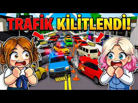 Eyvah Brookhaven'da Trafik Birbirine Girdi 🚘 Roblox Brookhaven🏡RP thumbnail
