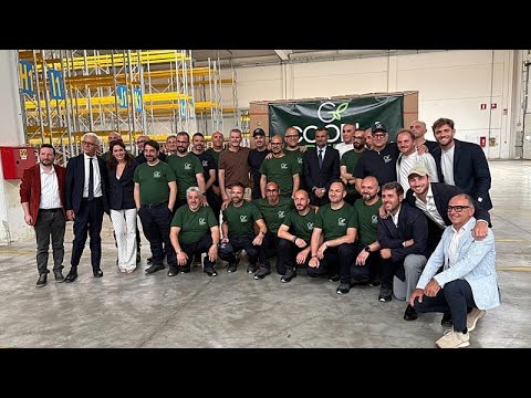 Italie : dans les Pouilles, l'ancienne usine de Manfredonia reprend vie grâce ses ex-employés thumbnail