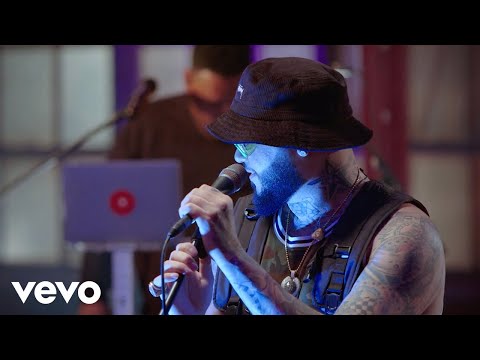 Farruko - Nadie (Live Version) thumbnail
