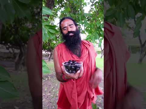 पाचनतंत्र (Digestive System) को ठीक करने के लिए करें इनका सेवन || Swami Ramdev thumbnail