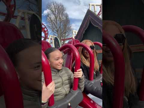 Vad är din favorit attraktion i Sverige? #grönalund #tivoli #familyfun #vlogg #spindeln #kpop thumbnail