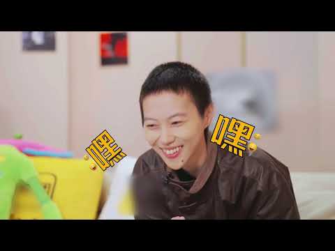 不定期花絮掉落！窦靖童reaction第一期舞台来了～ thumbnail