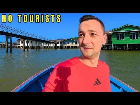 Inside Asia's Most Hated Country To Visit 🇧🇳 (Find Out Why) thumbnail