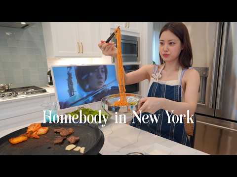 Homebody in New York | An introvert's ideal way to destress by eating alone, tuxedo shopping! thumbnail