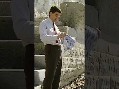 Ocean Adventure Begins! #classicmrbean #britishcomedy #classicbean thumbnail