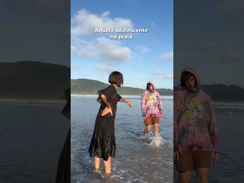 O adolescente na praia 🏝️ thumbnail