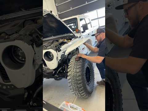 Upgrading to the Combat Offroad aluminum fenders on JT1 thumbnail