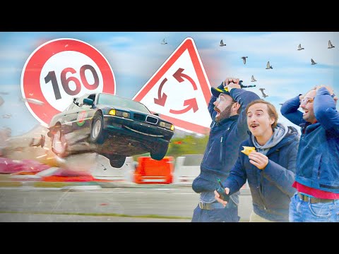 On prend un ROND POINT à 160KM/H thumbnail