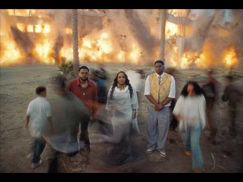 Soulja & Huda Arabi - 15 Hikaya (Official Music Video) |  سولجا و هدى عربي - ١٥ حكاية thumbnail