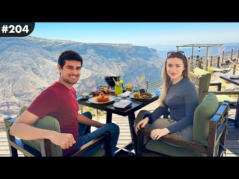 World's Highest 5 Star Hotel! ⭐️⭐️⭐️⭐️⭐️ thumbnail
