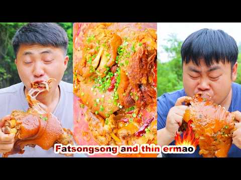 Song Song and Er Mao were fishing by the river, and they actually found two big pork trotters! thumbnail