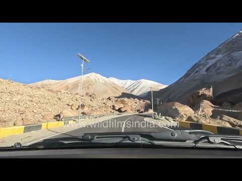 Scenic highway landscapes of Ladakh along the route toward Pangong Tso thumbnail