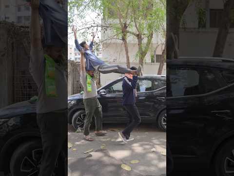 Dono bhai phas gaye jungle me! thumbnail