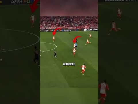 Kroos' assist to Vincenz against Bayern thumbnail