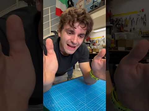 QUA C'È SCRITTO QUALCOSA DI MOLTO IMPORTANTE! thumbnail