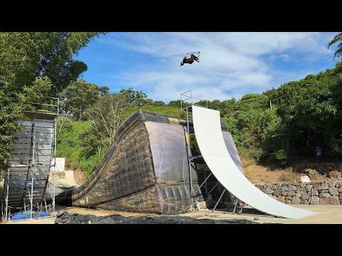 THE WORLD'S BIGGEST SPINE RAMP! (20 FOOT) thumbnail
