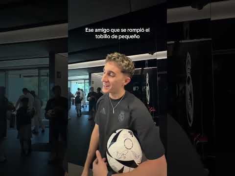 Ese amigo que se rompió el tobillo de pequeño thumbnail