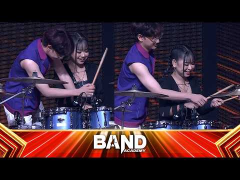 Ciee! April Girang Diajarin Drum Sama Itab Drummer Ganteng dari Band Gelas Merah! | Band Academy thumbnail
