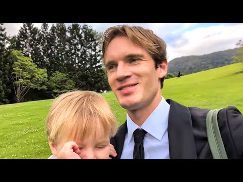 I put on a suit and went to Australia for this thumbnail