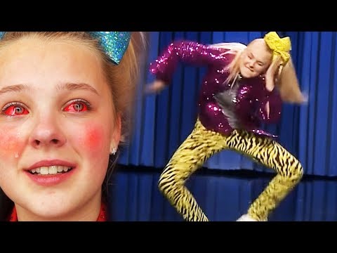 JoJo Siwa's DISASTER on Jimmy Fallon thumbnail