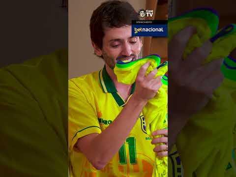 JÁ VIU ISSO? SOMMELIER DE CAMISAS DE FUTEBOL 👕🏆#publivc #Betnacional thumbnail