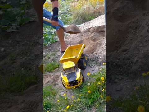 Tiny Bulldozers BIG Day - Coastal Road Repair thumbnail