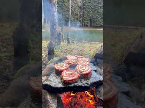 Doğal Taş Üzerinde Dana Bonfile Rulo Kebabı 🥩 - Beef tenderloin roll kebab on natural stone thumbnail