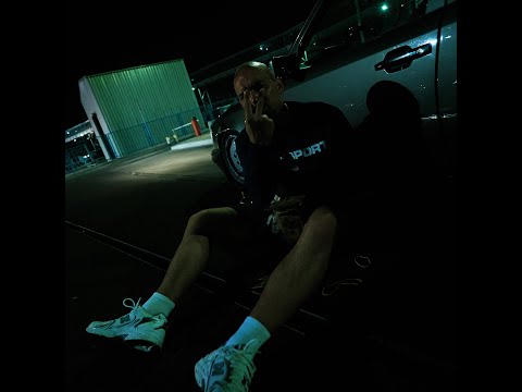 Szamz - Max Kolonko (Official Video) thumbnail
