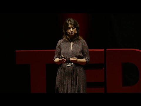 Che senso ha se  solo tu ti salvi? | Vittoria Chiacchella | TEDxPerugia thumbnail