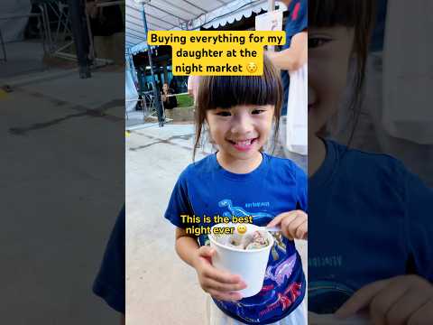 Buying everything for my daughter at the night market 😯 thumbnail