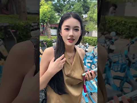 女孩子打人又不疼，想撩就撩呗 thumbnail
