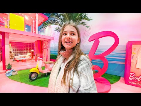 Катя в гостях у Барби thumbnail